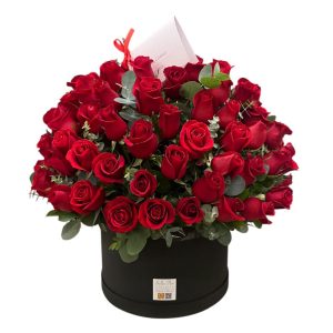 Domo de 100 rosas rojas