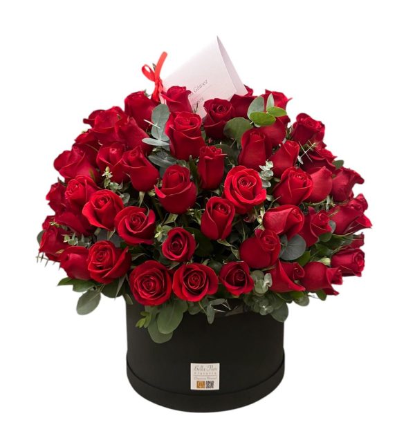Domo de 100 rosas rojas